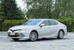 Toyota Camry 2.5 Hybrid – komfortowa i oszczędna | TEST