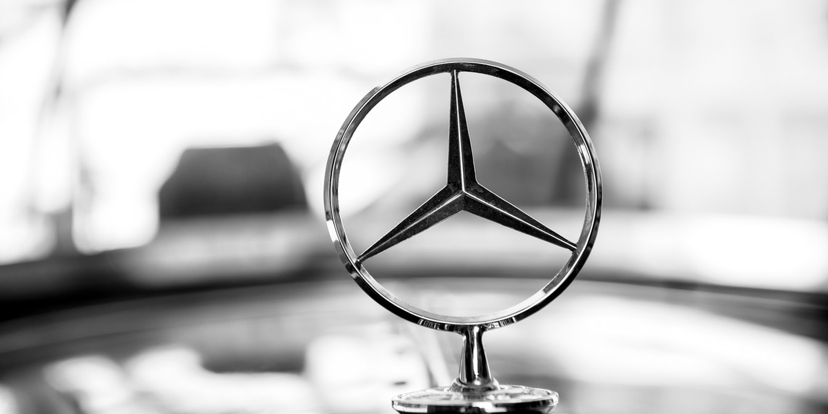 Mercedes wyciągnie wtyczkę autom elektrycznym? Zaskakująca wolta producenta samochodów