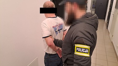 Przyłożył żonie szablę do szyi. 59-latek w rękach policji