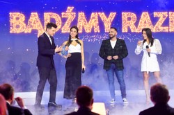 Ciąża jej służy! Ida Nowakowska wyeksponowała brzuszek na prezentacji wiosennej ramówki TVP. FOTO