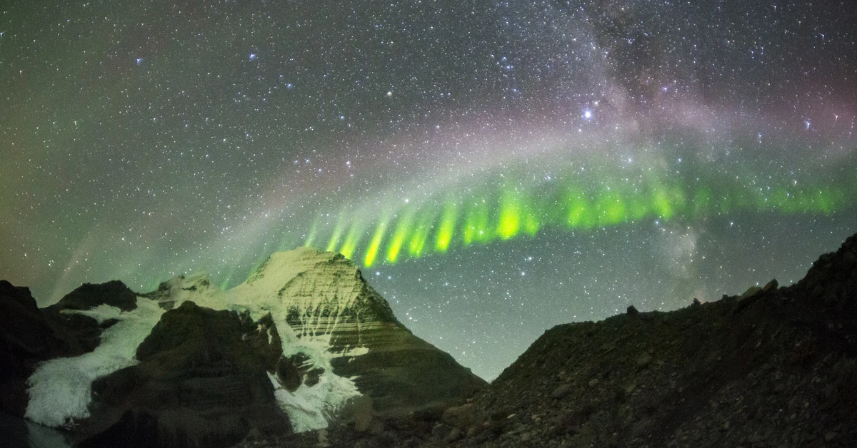 Niezwykłe zjawisko nadciąga nad Polskę. Dziś w nocy warto patrzeć w niebo