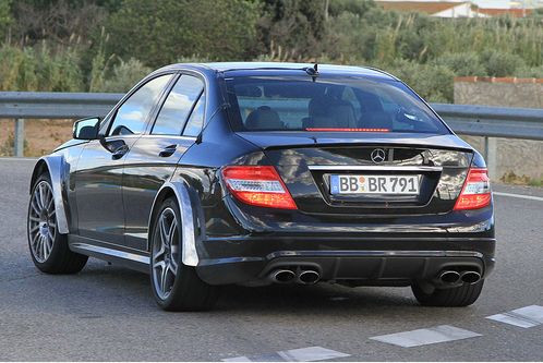 Mercedes C63 AMG 2011