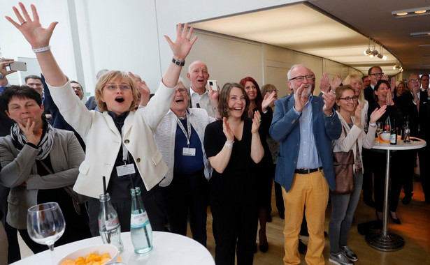 Trzecia porażka Schulza z rzędu. SPD przegrywa w swoim bastionie z partią Merkel