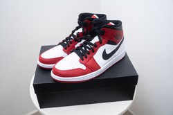 Stare buty gwiazd NBA biją rekordy zainteresowania i... wartości