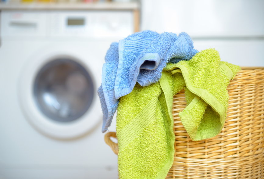 Pranie ręczników - Adobe Stock - Monika Wisniewska