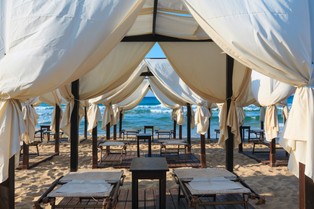 Ponad 1000 euro za dzień pobytu na włoskiej plaży