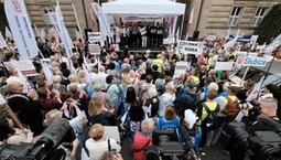 Protest nauczycieli w całej Polsce. "Przelała się czara goryczy"