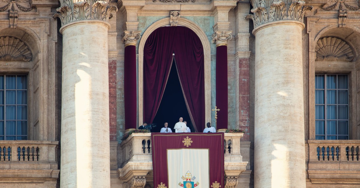Kiedy papież pojawi się na balkonie? O której godzinie można się spodziewać nowego papieża 2025?