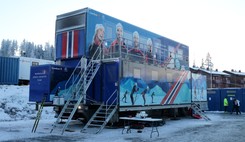 'DDR Norway Ski Team = Doping Team'. Tak przywitano Norwegów w Kuusamo