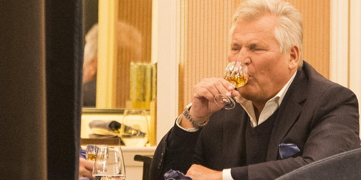 Tak Kwaśniewski świętował urodziny. Alkoholu nie zabrakło