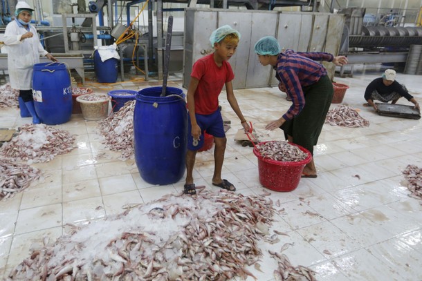 The Wider Image: Children toil in Myanmar