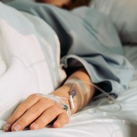 Vizsgálatot rendeltek el a tüdőgyulladásban meghalt nagyecsedi lány ügyében
