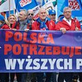 Nauczyciele, związkowcy, pracownicy ZUS domagali się podwyżek podczas ogromnej manifestacji