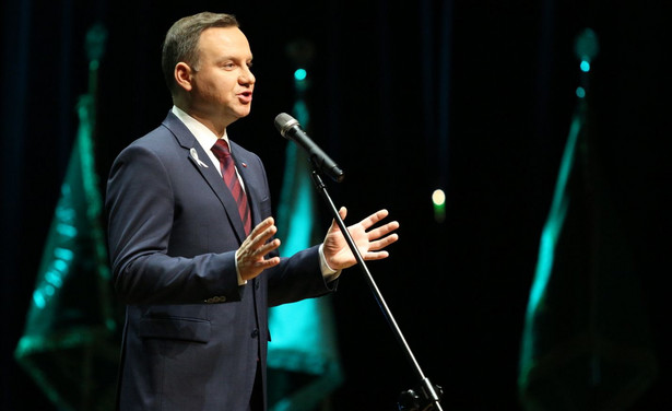 Andrzej Duda i Andrzej Rzepliński na zjeździe adwokatury. Tylko jeden dostał oklaski na stojąco