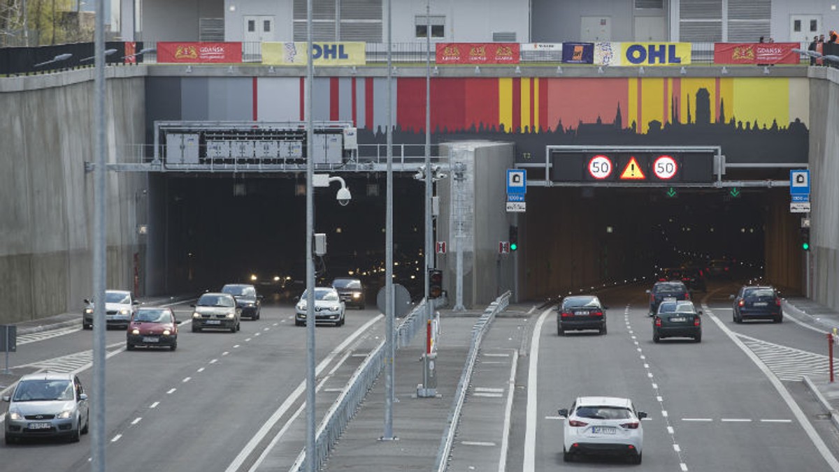 To już oficjalna wiadomość – tunel pod Martwą Wisłą będzie nosić imię arcybiskupa Tadeusza Gocłowskiego. Stosowną uchwałę jednogłośnie przegłosowali dzisiaj gdańscy rajcy.