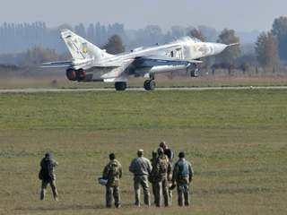 Ukraiński Su-24. Siły powietrzne Ukrainy dysponują większą liczbą tych bombowców frontowych niż na początku rosyjskiej inwazji w lutym 2022 roku