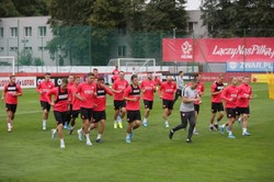 El. ME 2020: Kamil Glik już po badaniach. Jest szansa na udział we wtorkowym treningu