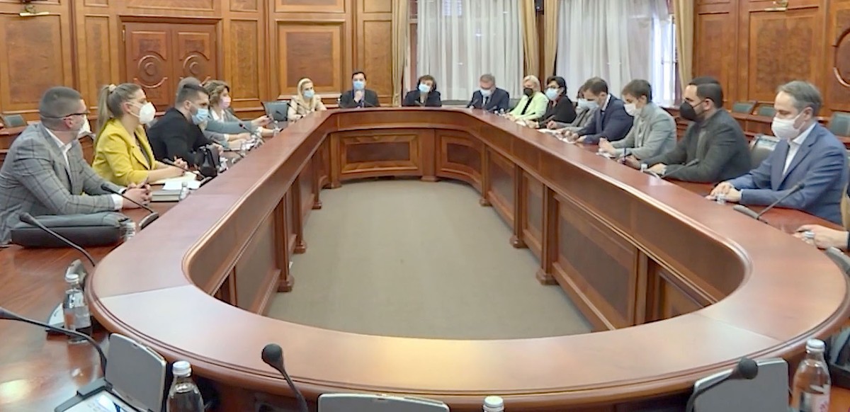 Hiljade evra poreza, odmah: I sve?! Frilenseri ponovo za stolom u Vladi, a ovaj put bi sve moglo da bude drugačije