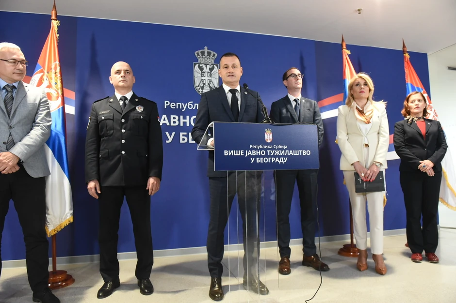 Vanredno obraćanje glavnog javnog tužioca Višeg javnog tužilaštva Nenada Stefanovića 