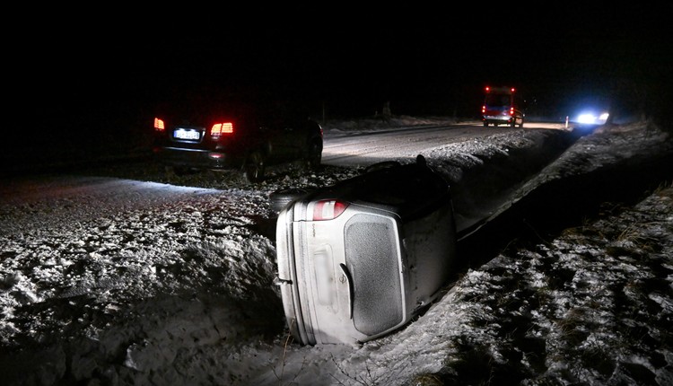 Dramat na S7. Setki aut w korku. Ludzie nie mają co jeść i pić, kończy się benzyna"