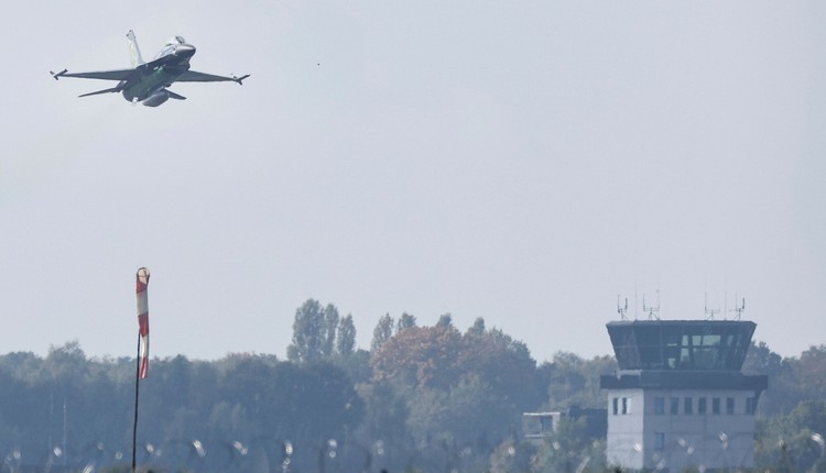 Wiele tajemniczych dronów nad bazą wojskową. Kraj NATO alarmuje