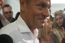 Tusk kpi z hasła wyborczego PiS. "Tak naprawdę powinno brzmieć..."