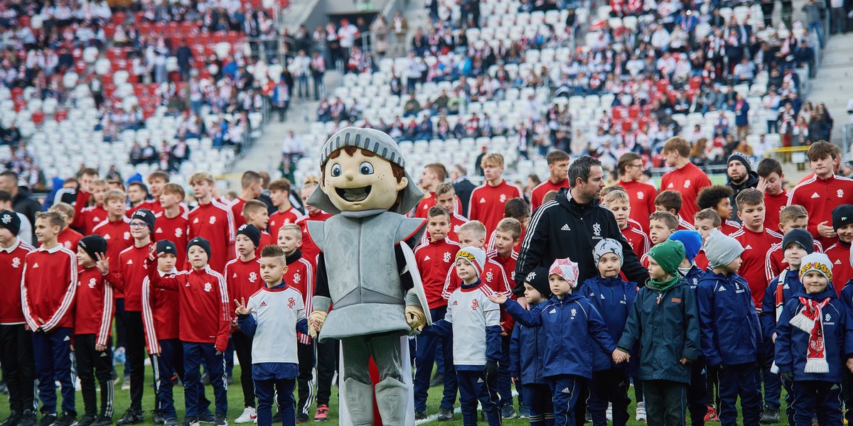 W Łodzi oddano do użytku nowoczesny stadion im. Władysława Króla.