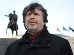 Kontrakt dla żony szefa NFZ