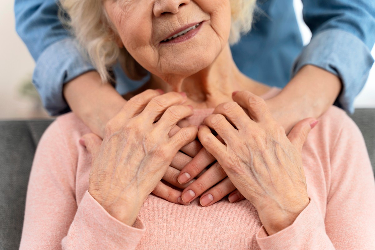 senior, opieka, zasiłek opiekuńczy, dziecko, choroba