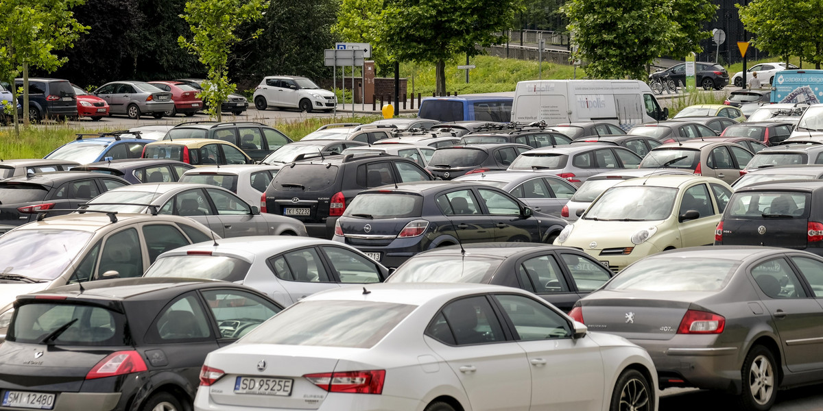 Katowice szykują zmiany opłat za parkingi, które są coraz bardziej zatłoczone. 