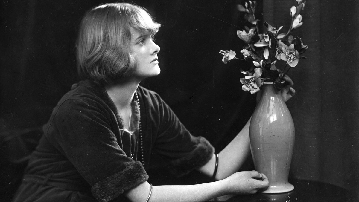 Życie Daphne du Maurier było owiane tajemnicą. Inspirowała samego Hitchcocka