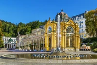Chopin grywał tu z narzeczoną na fortepianie, a Goethe wdał się w płomienny romans. Dzisiaj mało kto pamięta o tym mieście