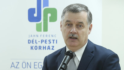 „Kérjük, hogy bírálják felül Kásler Miklós döntését” – Orbán Viktornak írtak levelet a dolgozók a leváltott OORI-főigazgató miatt – Ez áll benne