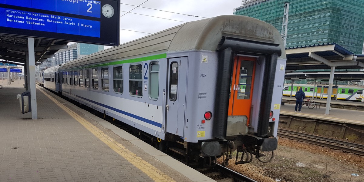 Umowa zawiera prawo opcji na kolejne 30 wagonów