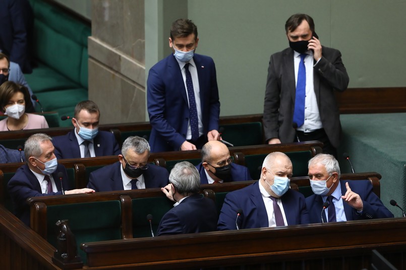 Wicepremier, minister aktywów państwowych Jacek Sasin i minister sprawiedliwości, prokurator generalny Zbigniew Ziobro