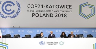 Szczyt klimatyczny w Katowicach przedłużony. Obrady potrwają co najmniej do soboty