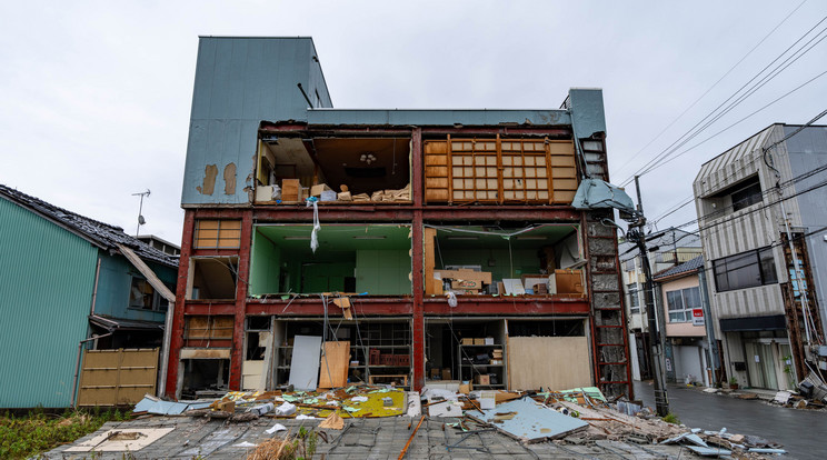Mára virradóra 110-re emelkedett a január 1-i, pusztító földrengés halálos áldozatainak száma Japánban / Fotó: Northfoto