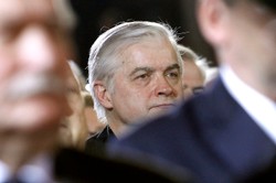 Cimoszewicz radzi Ukraińcom, żeby "z nami tak nie pogrywali"