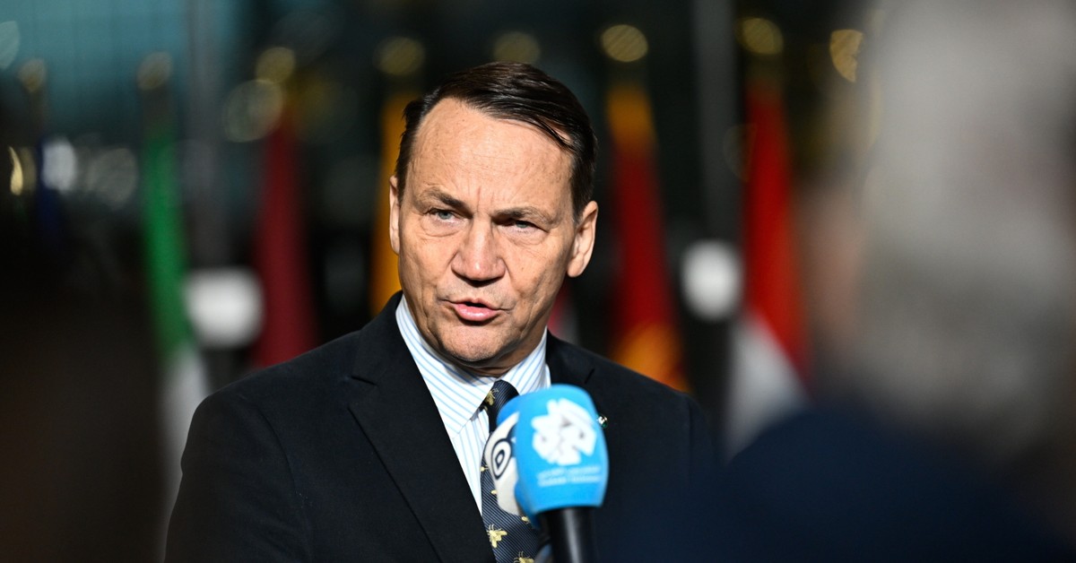 Sikorski do Muska: Leć na Marsa! Wojna o cenzurę w sieci.