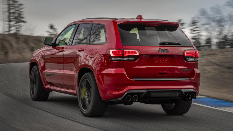 Jeep Grand Cherokee Trackhawk – 717 KM za rozsądną cenę