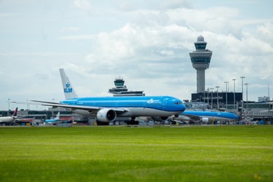 Chaos na lotniskach w Europie. Tysiące pasażerów unieruchomionych