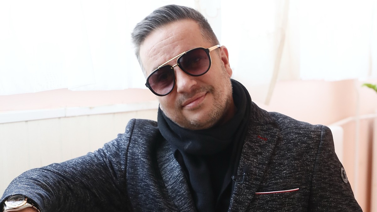 „Ilyen lehet megérinteni a Mennyország egy aprócska darabját” – L.L. Junior szívét a kislánya gyógyítja: így öleli Lilike az édesapját – fotó