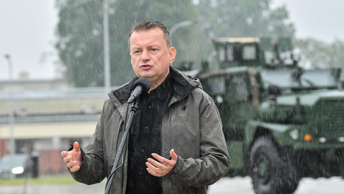 Więcej żołnierzy przy granicy z Białorusią. Błaszczak mówi o "prowokacjach"