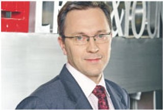 Rada Monitorująca DGP: służba zdrowia do leczenia