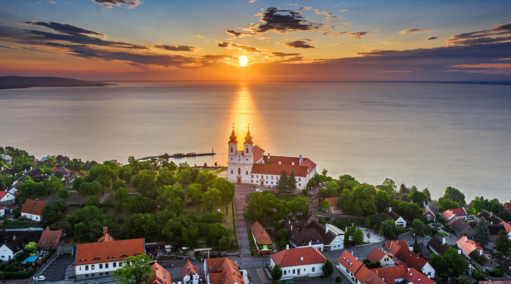 Rengeteg olyan csodát rejt a Balaton, amiről eddig még csak nem is hallottunk!