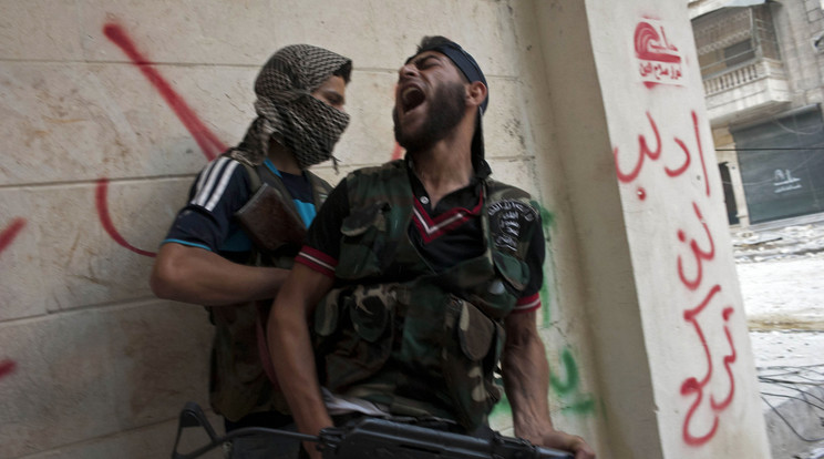 Drog hatása alatt állnak a dzsihadisták harcosai, amelynek hatására nem érzik a fájdalmat, és vérszomjasak lesznek /Fotó: AFP