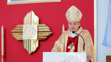 Biskup bielsko-żywiecki Roman Pindel ma koronawirusa