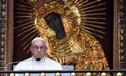 Papież w Ostrej Bramie apeluje o nie budowanie murów: Różnorodność innych to dar i bogactwo