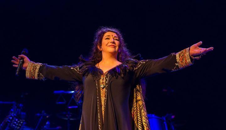 Kate Bush na scenie londyńskiego Hammersmith Apollo