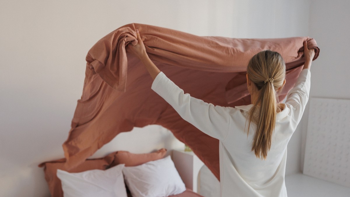  Nameštanje kreveta ujutru ima svoje prednosti i mane